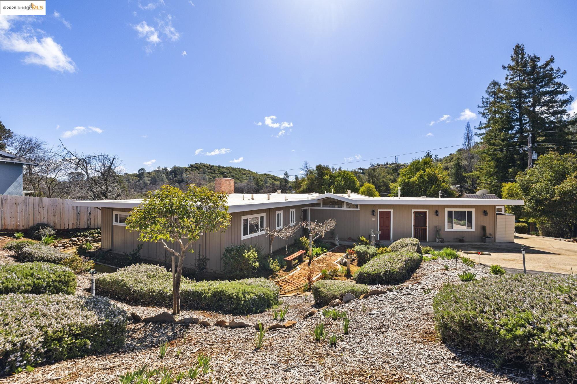20325 Eureka Dr