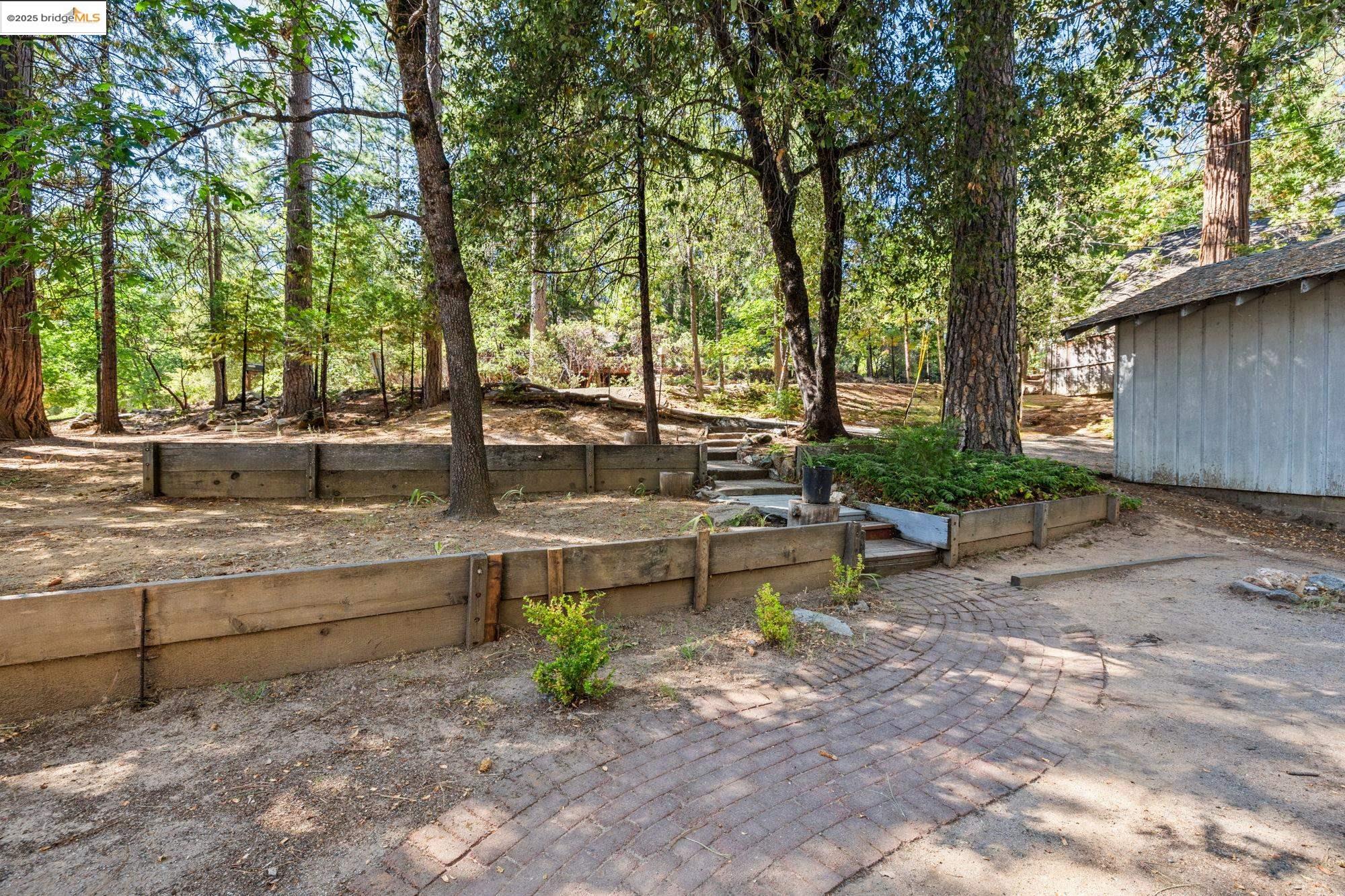22977 Hawk Ln