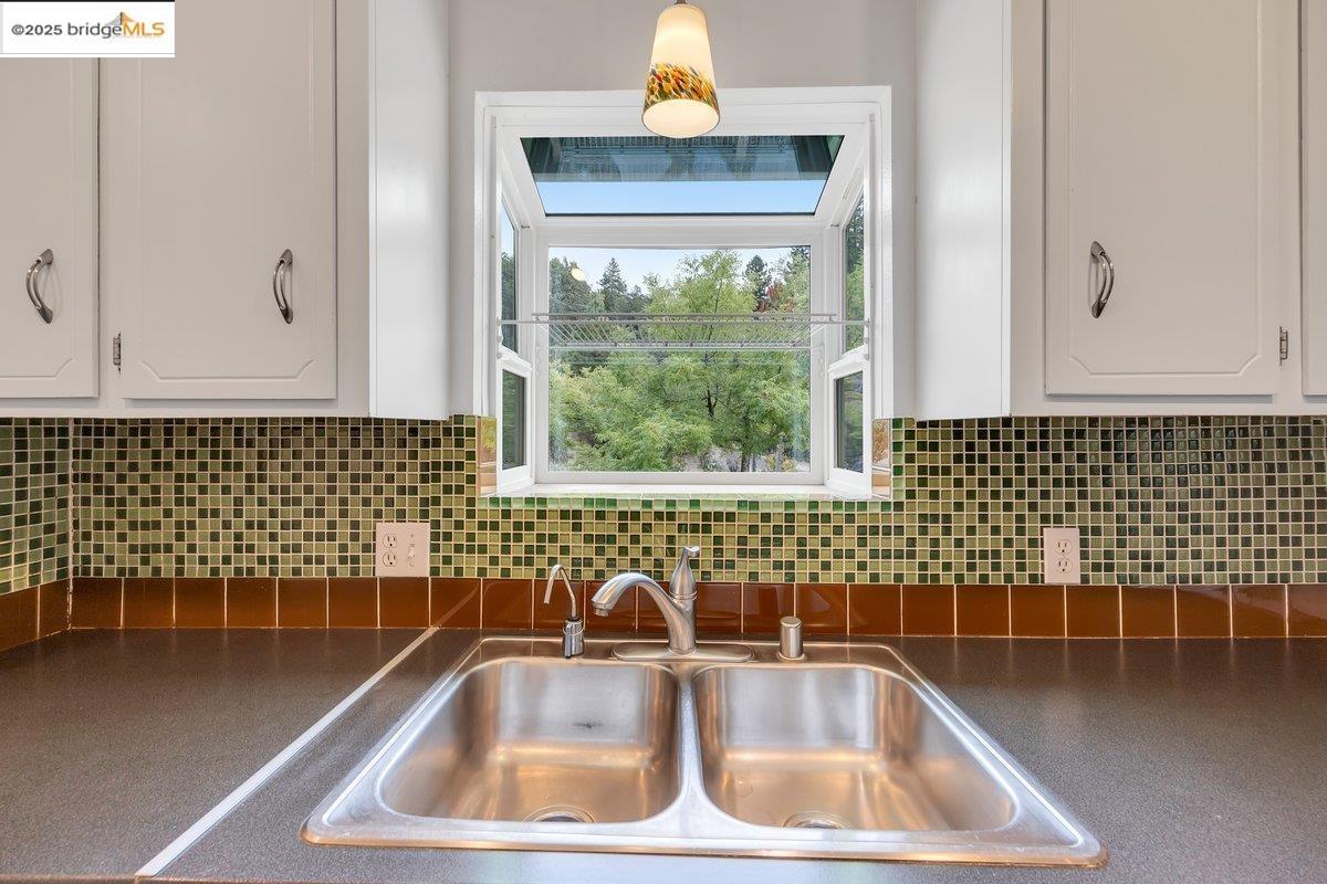 20569 Charlotte Ct