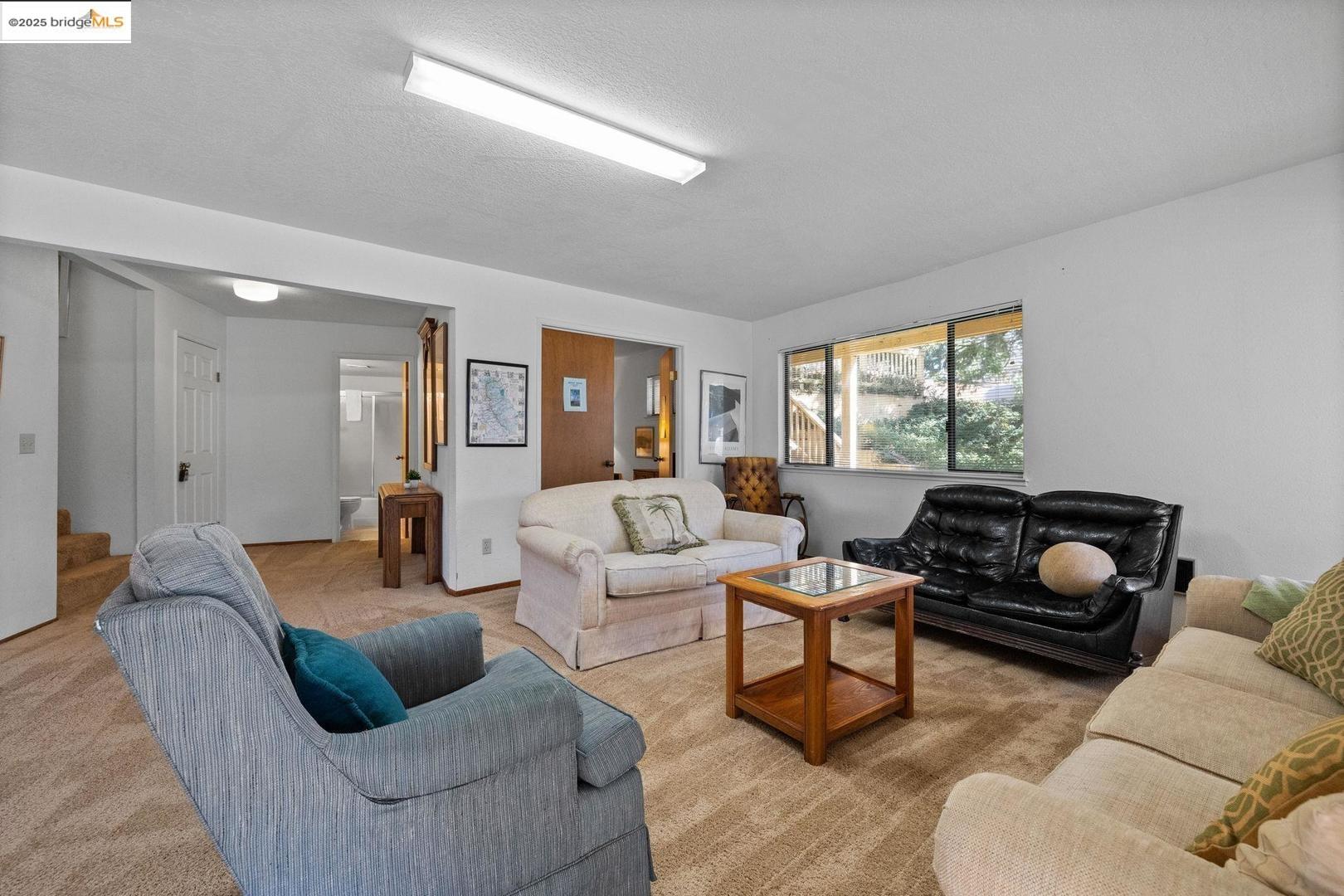 20266 Pine Mountain Dr