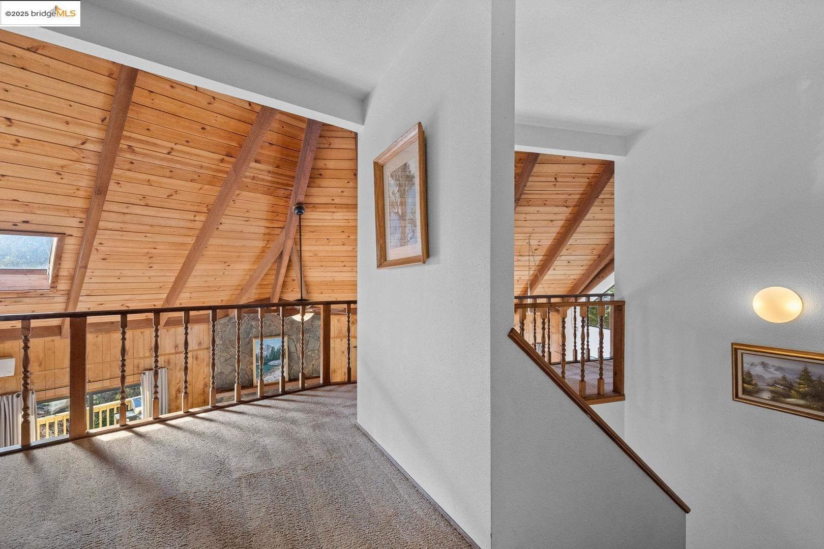 20266 Pine Mountain Dr