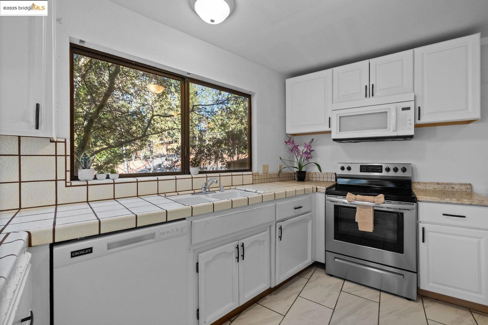 20266 Pine Mountain Dr