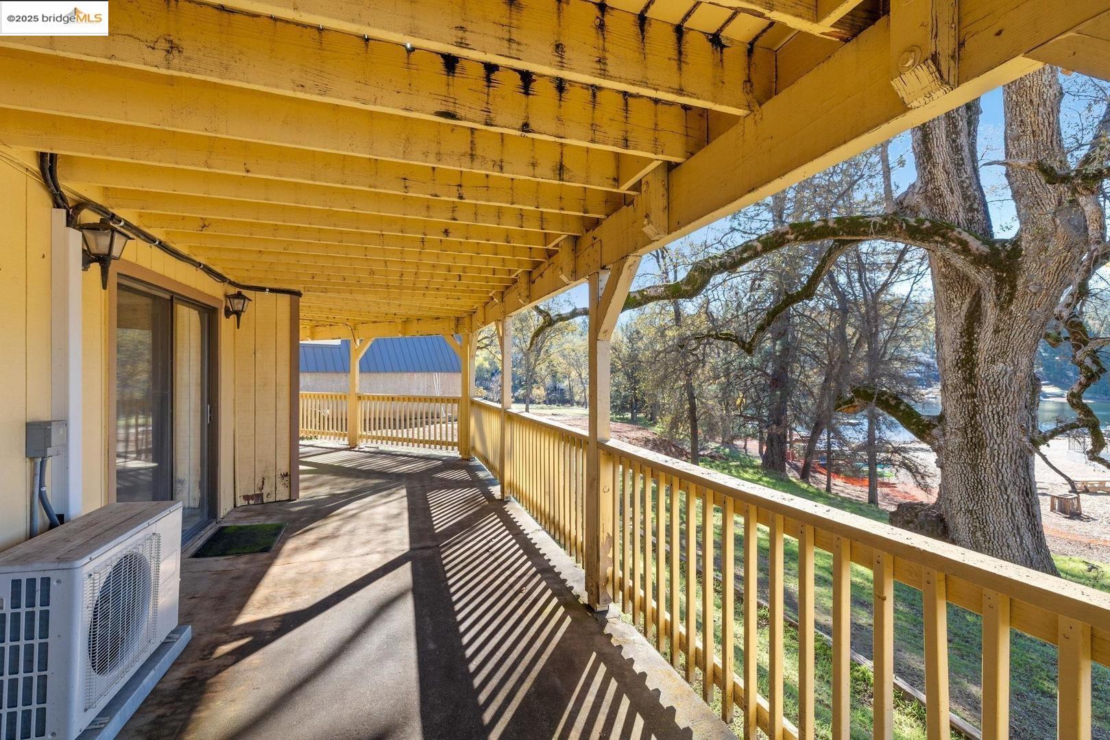 20266 Pine Mountain Dr