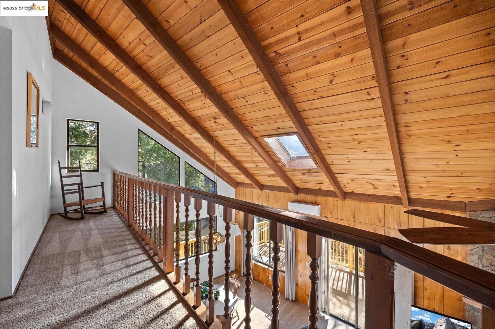 20266 Pine Mountain Dr