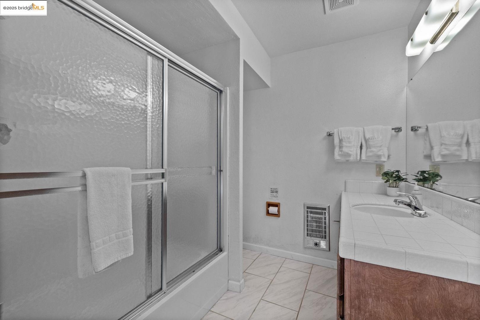 20266 Pine Mountain Dr