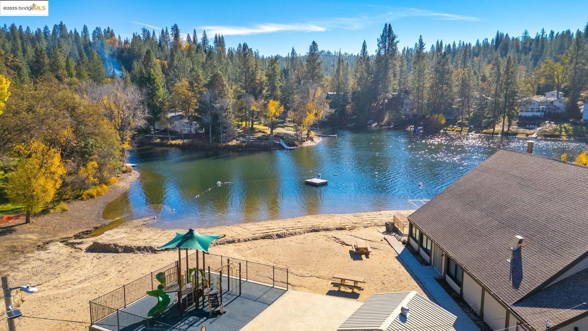 20266 Pine Mountain Dr