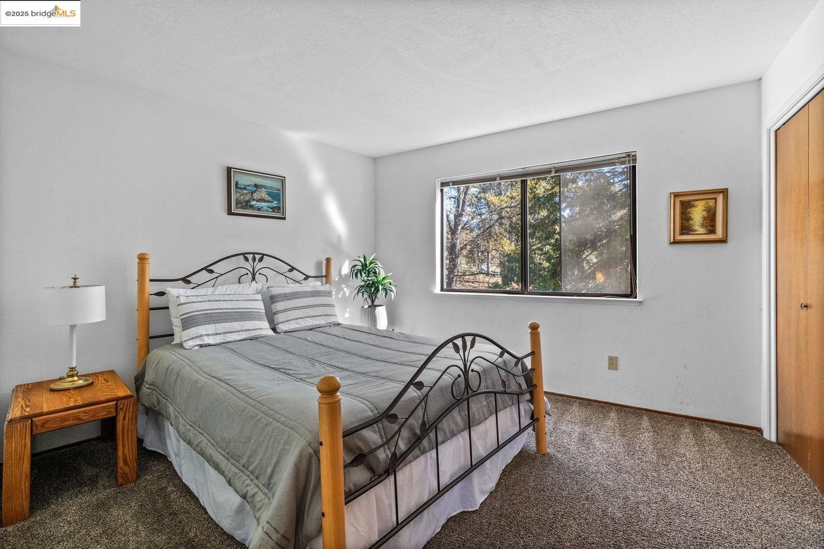 20266 Pine Mountain Dr