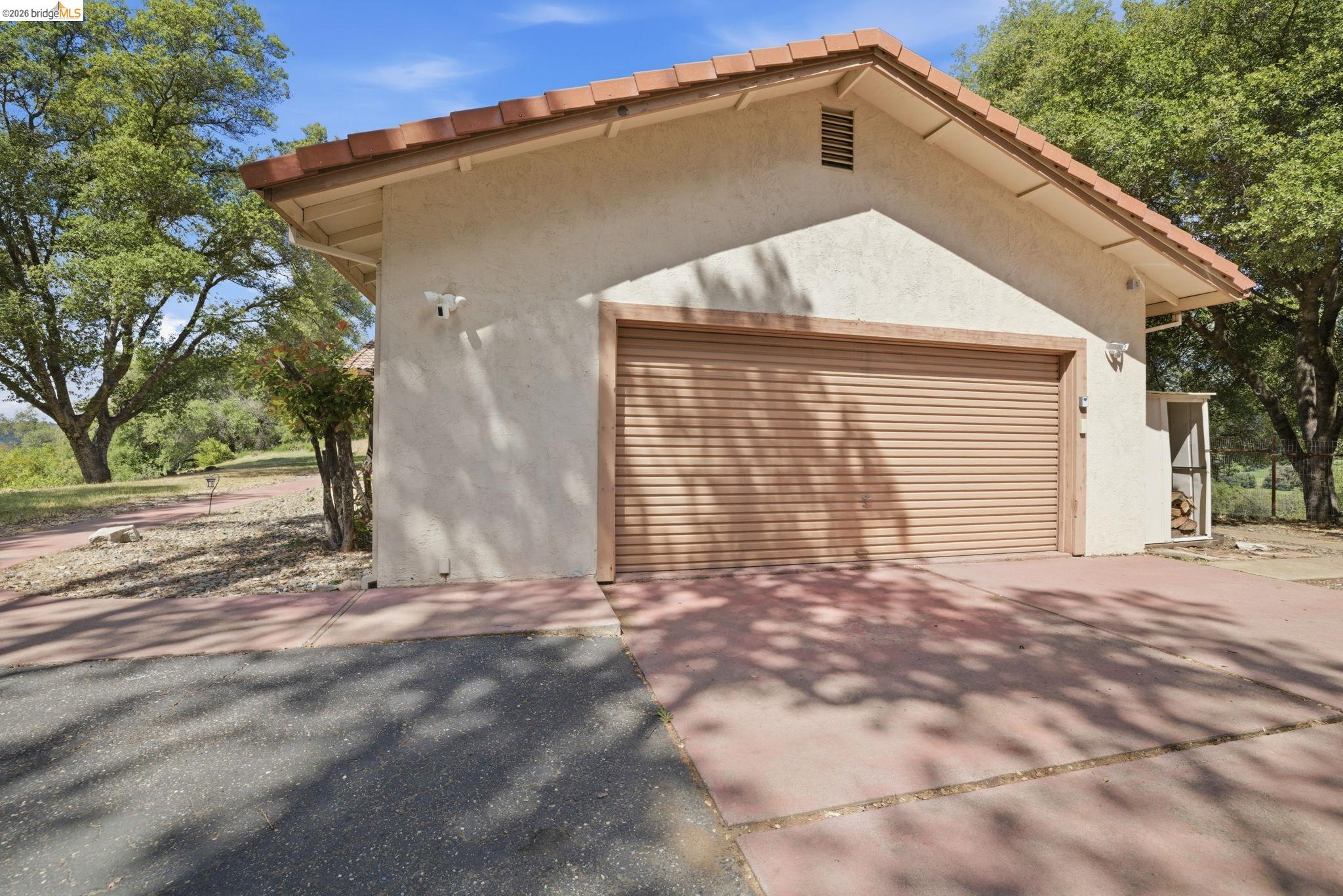 23245 Isabella Ct