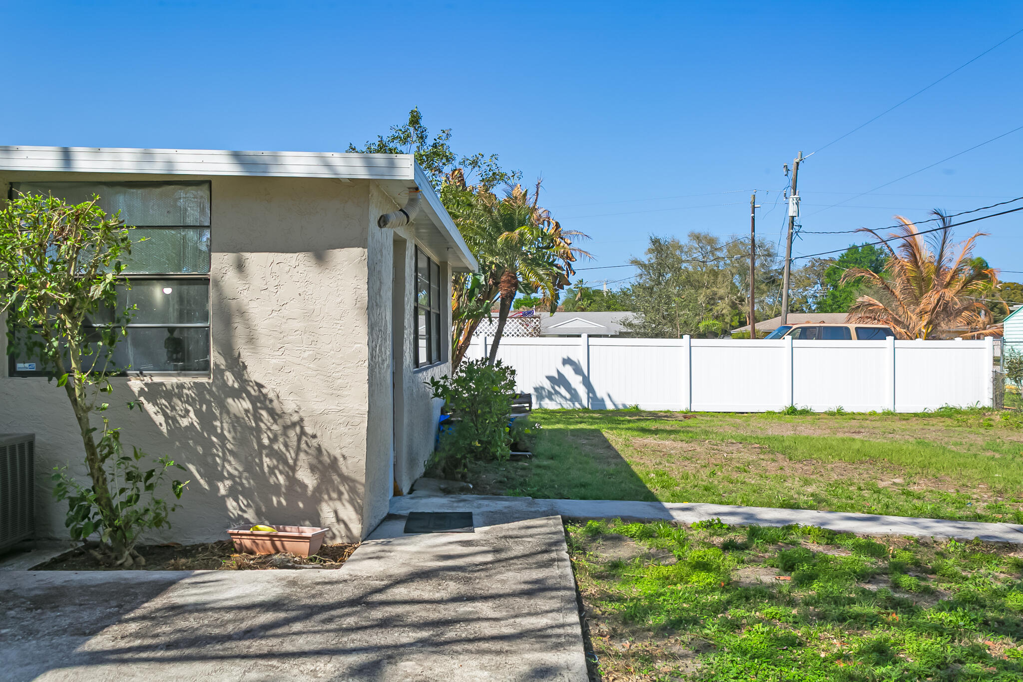 1107 SW Ithaca Street, Port St. Lucie