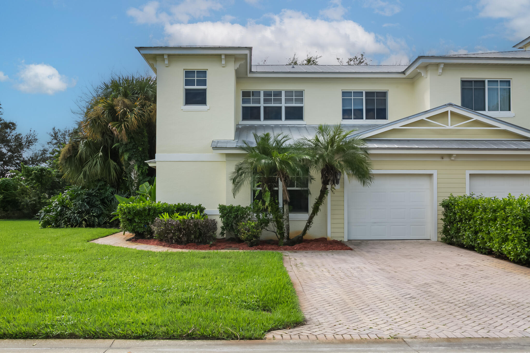 2551 Creekside Drive