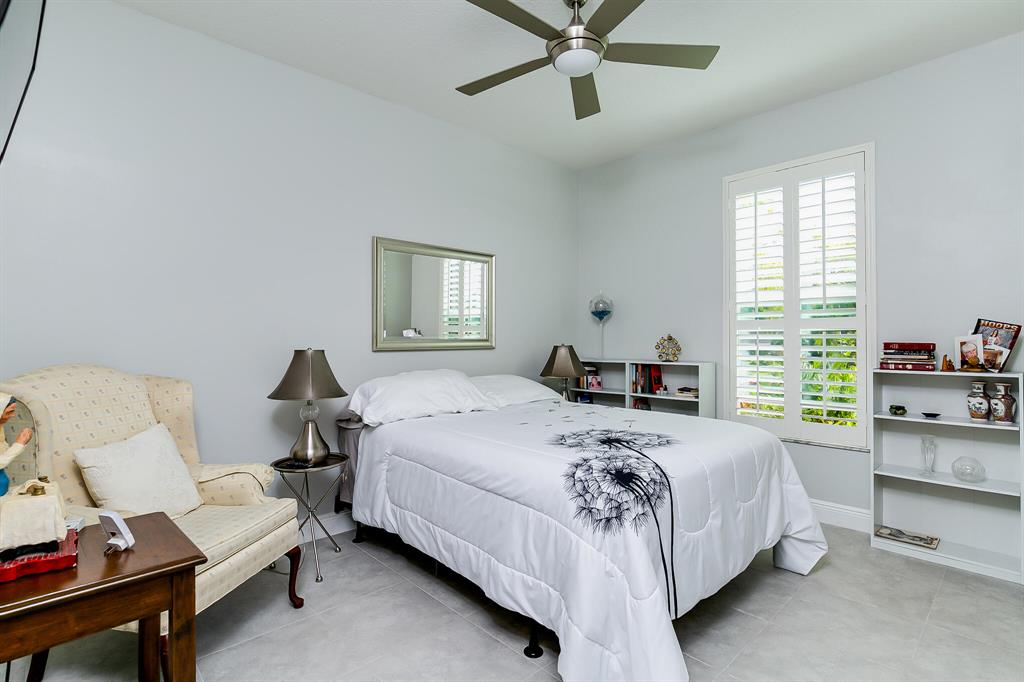 10171 SW Coral Tree Circle