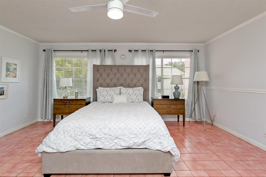 231 Foxtail Drive Unit: E