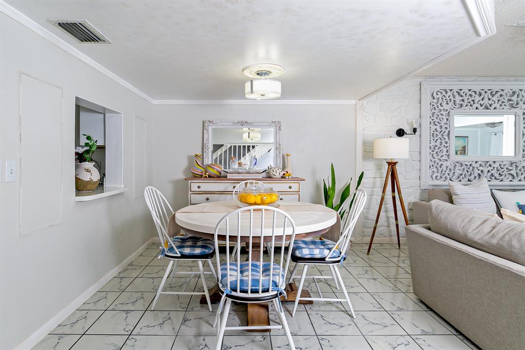 231 Foxtail Drive Unit: E