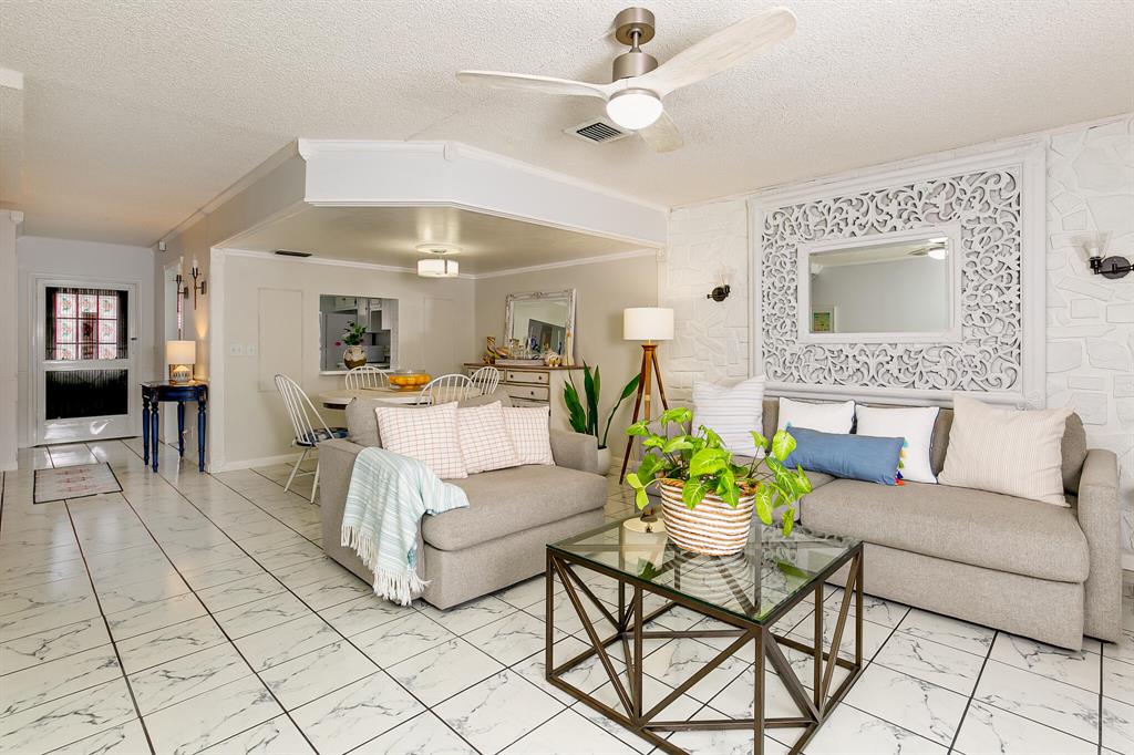 231 Foxtail Drive Unit: E