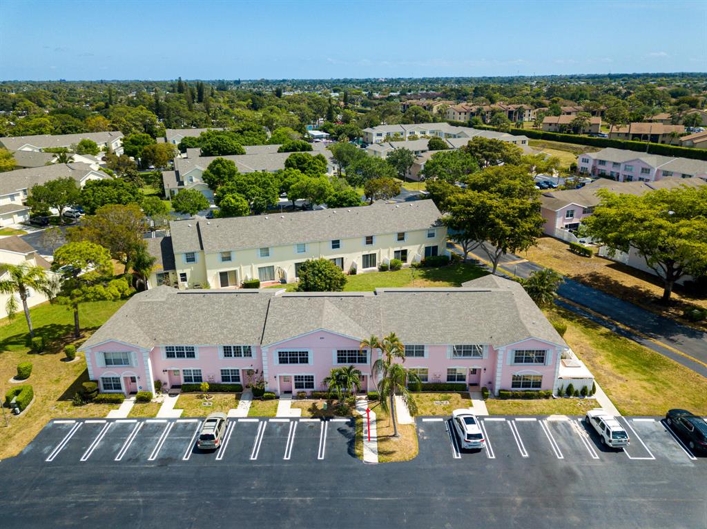 231 Foxtail Drive Unit: E