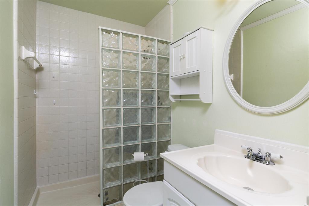231 Foxtail Drive Unit: E