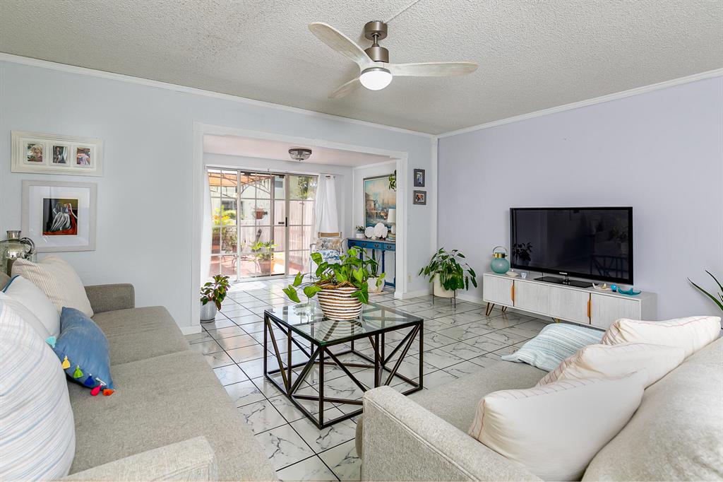 231 Foxtail Drive Unit: E