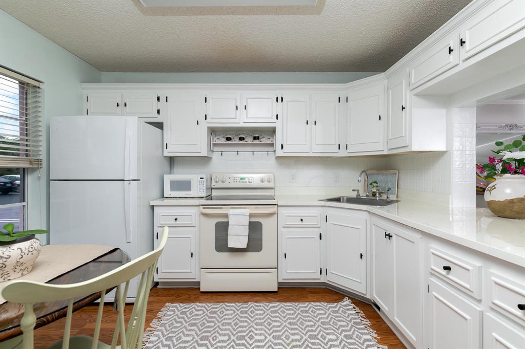 231 Foxtail Drive Unit: E