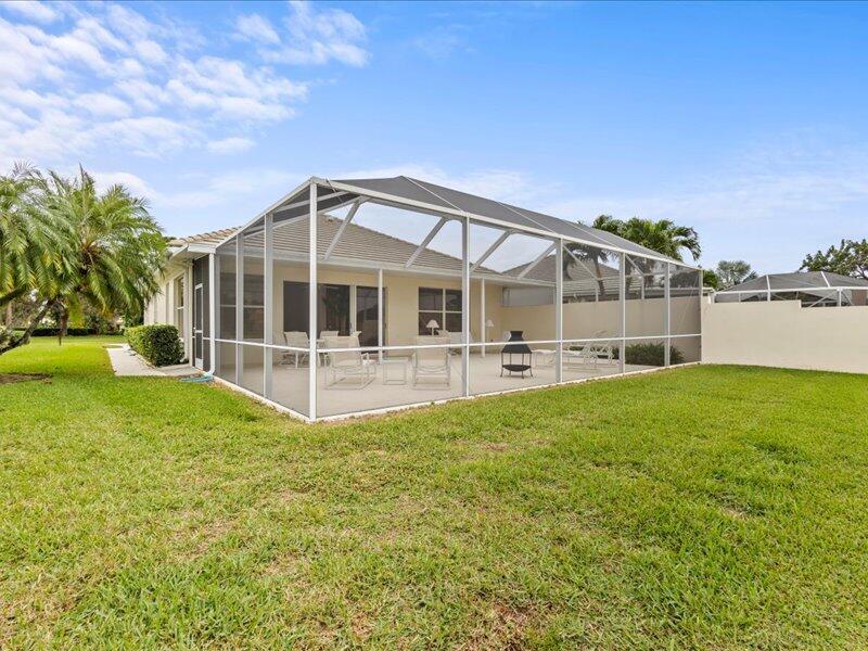 529 SW Hampton Court