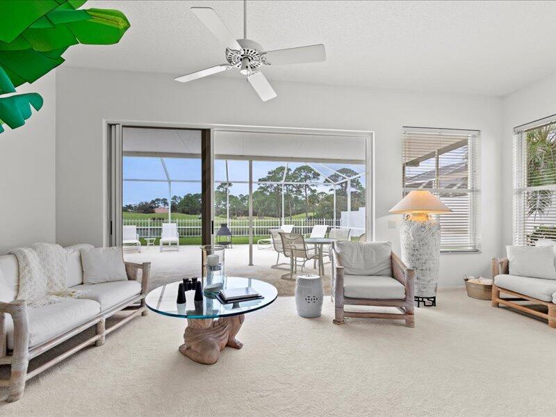 529 SW Hampton Court