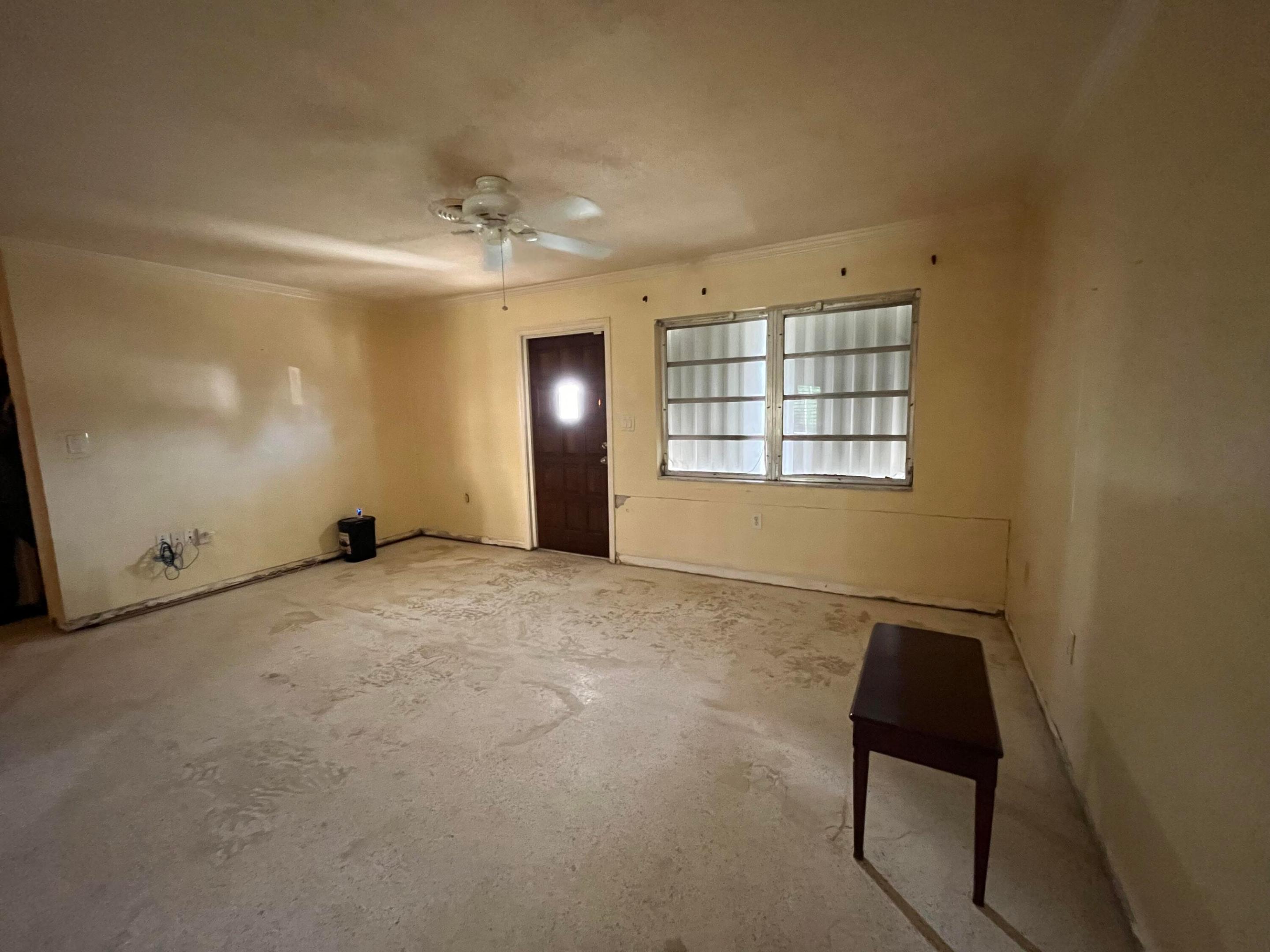 1220 Stoneway Lane