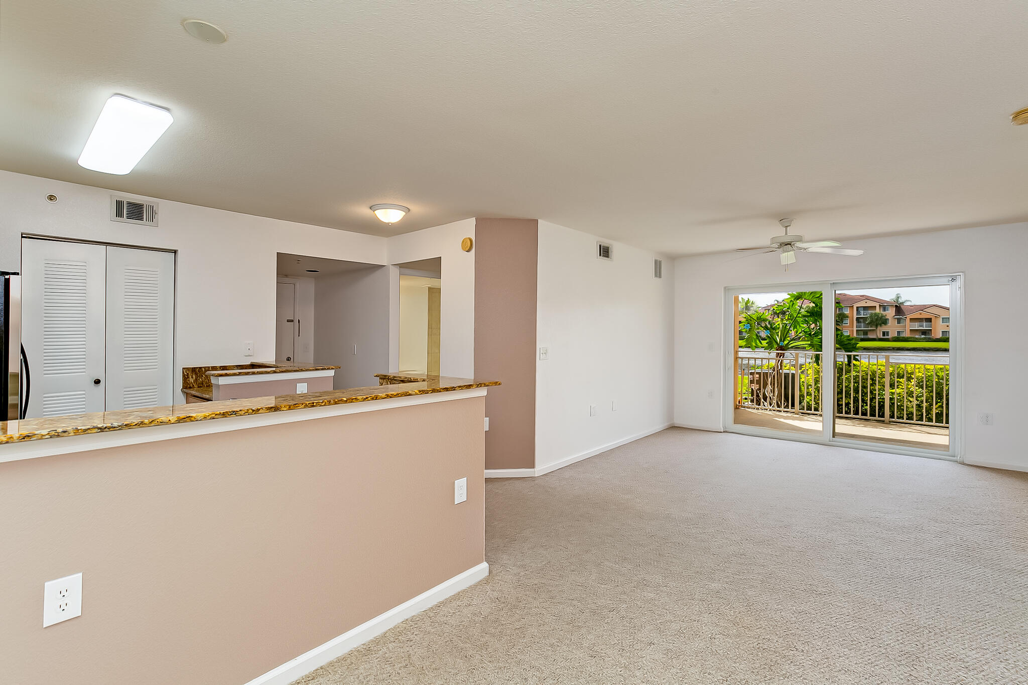 281 SW Palm Drive 102