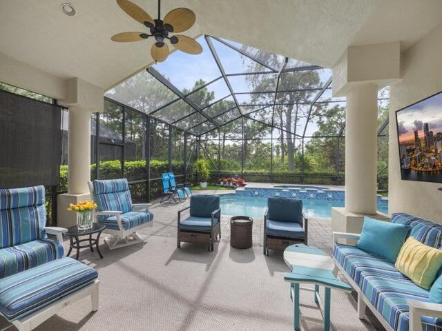 9156 Pumpkin Ridge