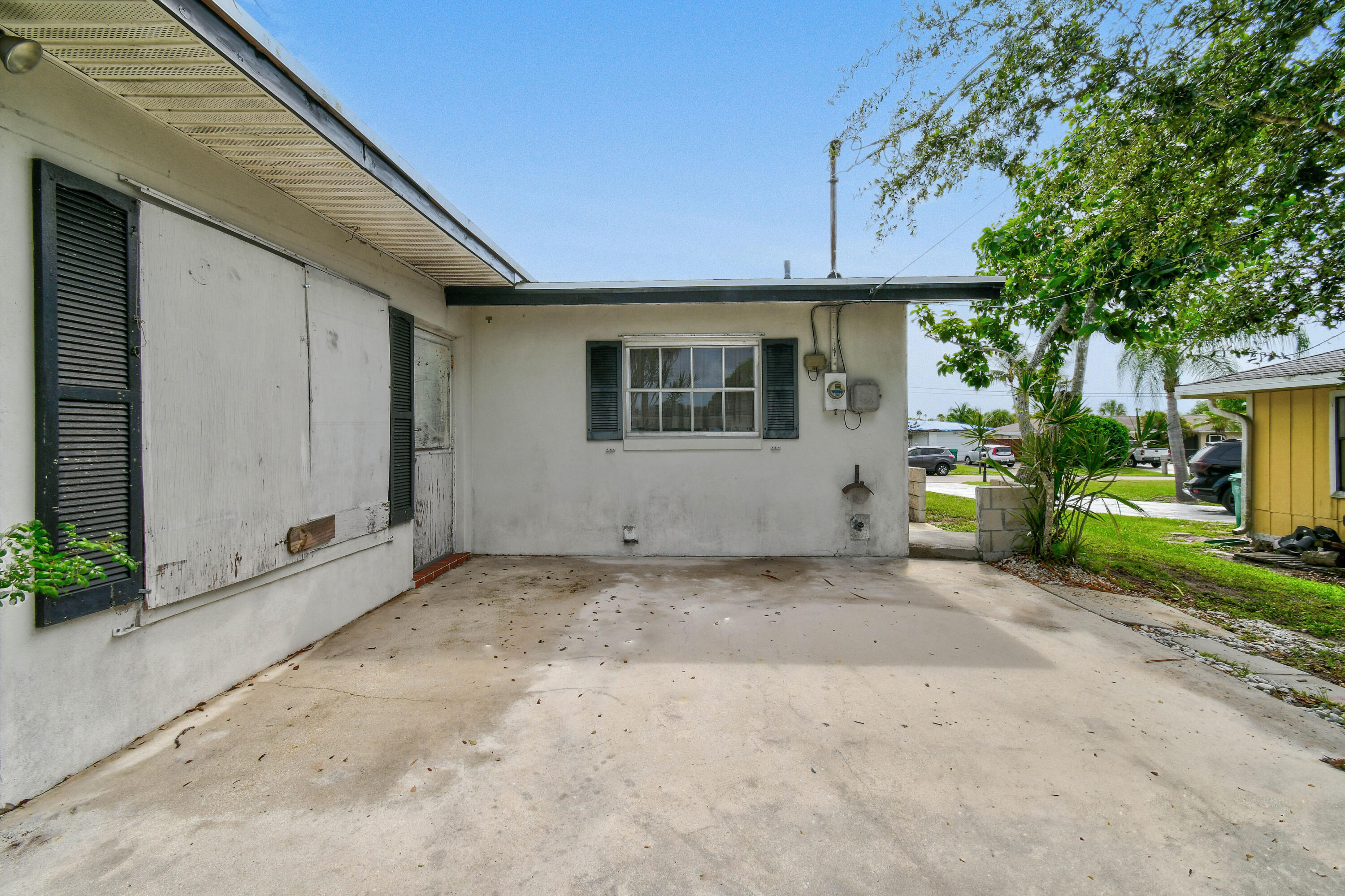 303 Holly Avenue