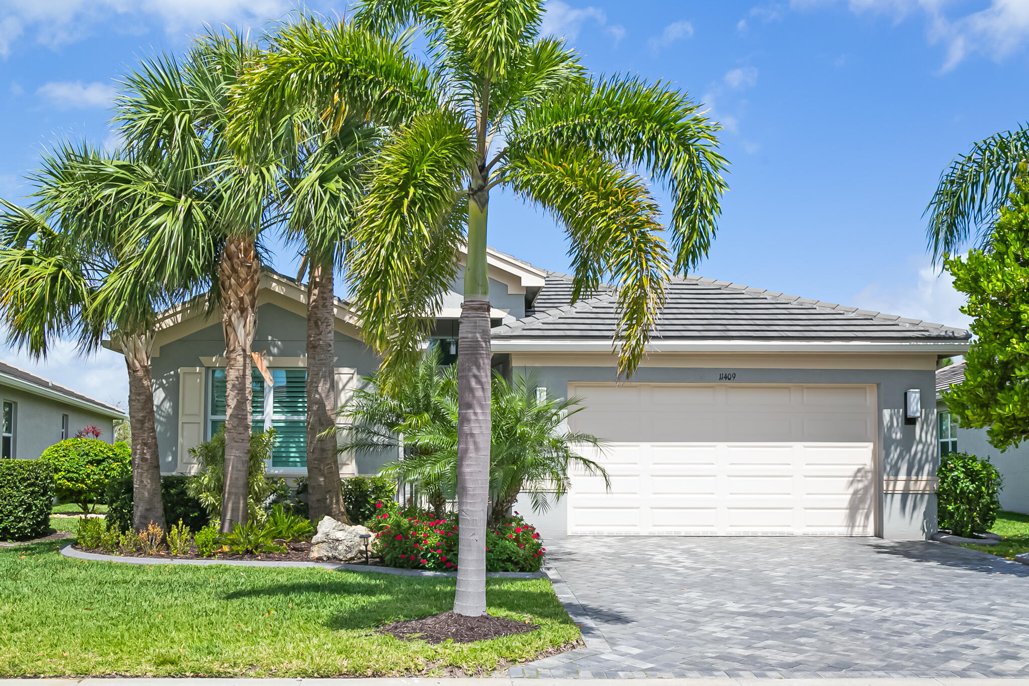 11409 SW Half Moon Lake Lane