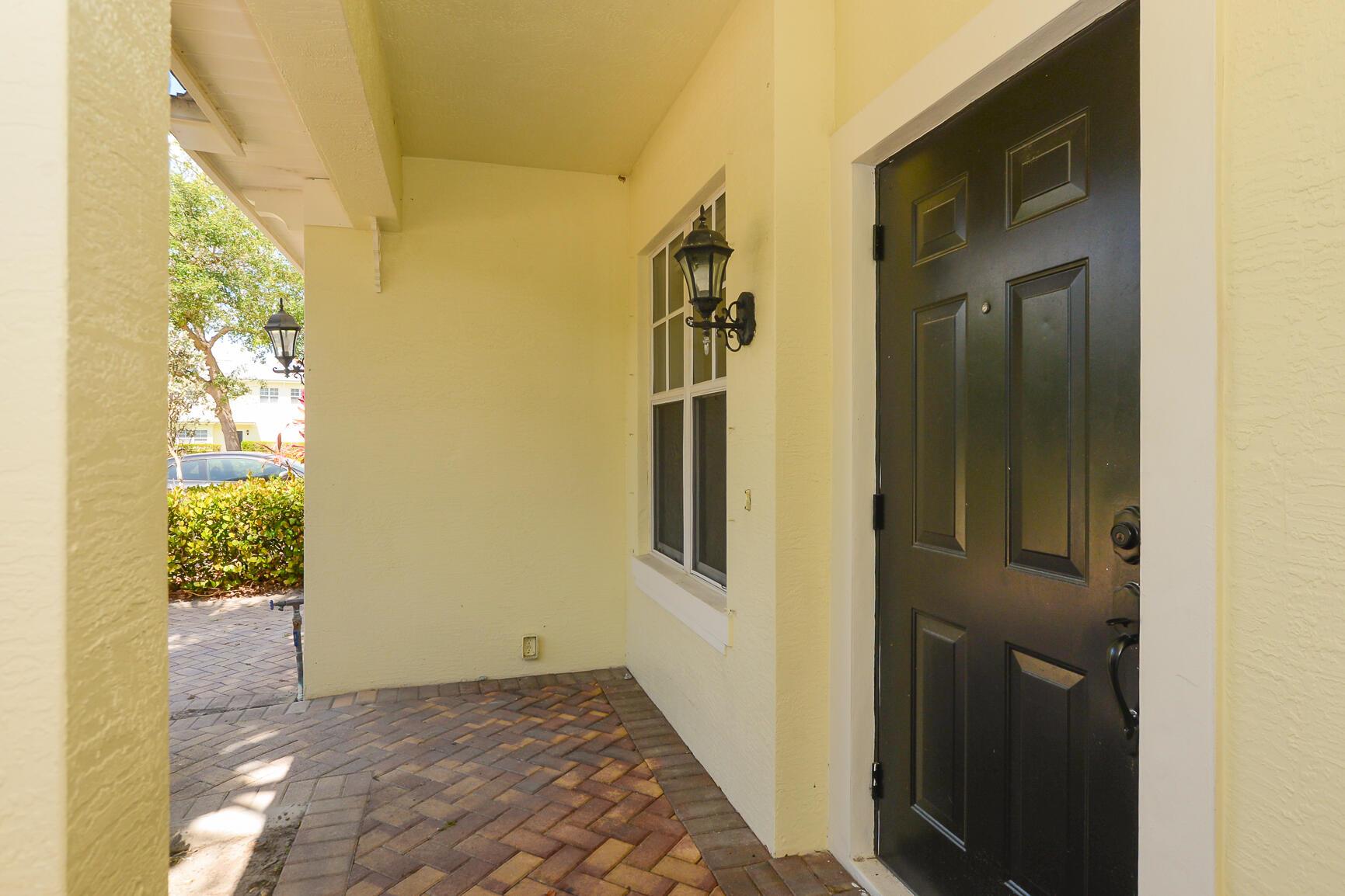 2626 Creekside Drive