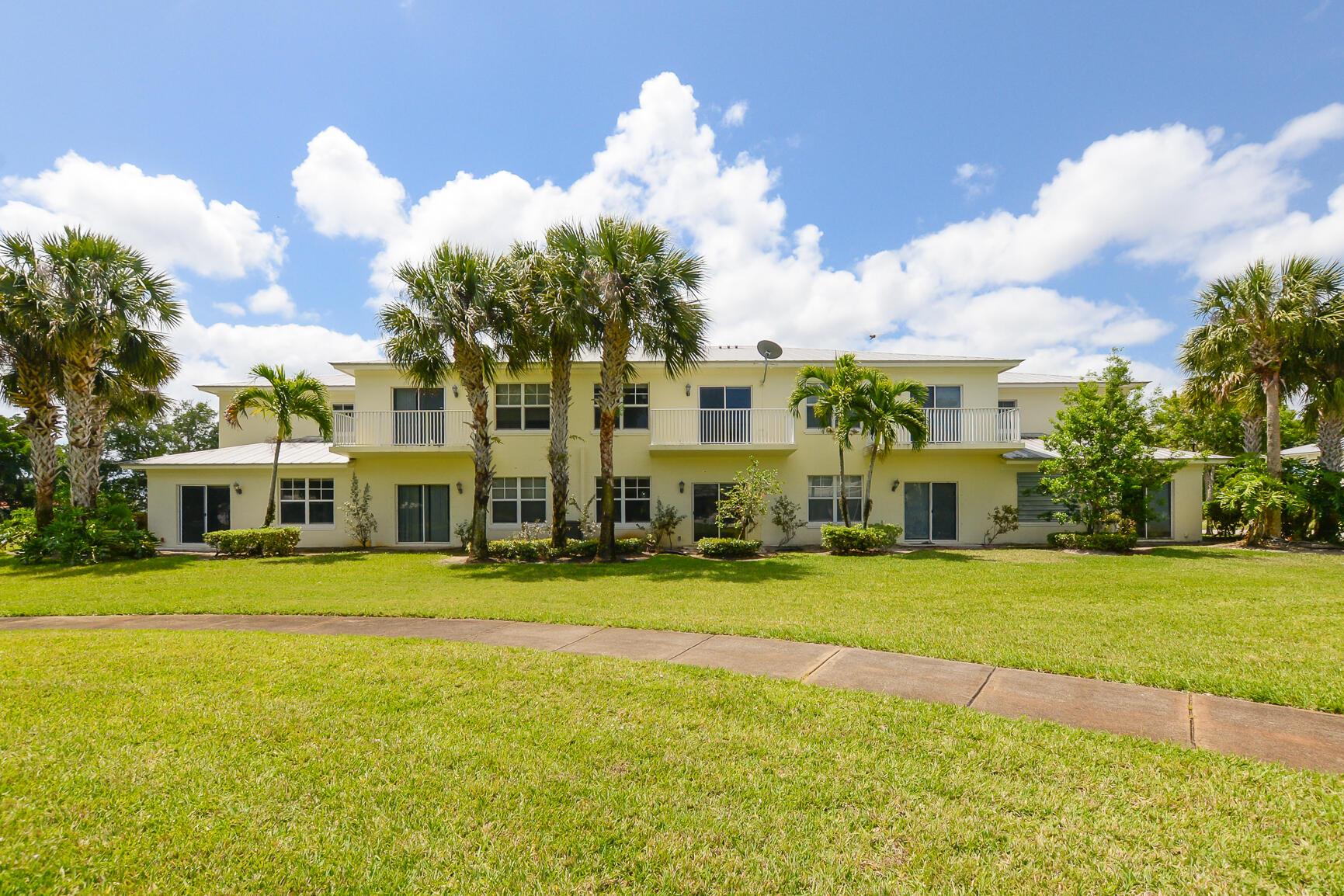 2626 Creekside Drive