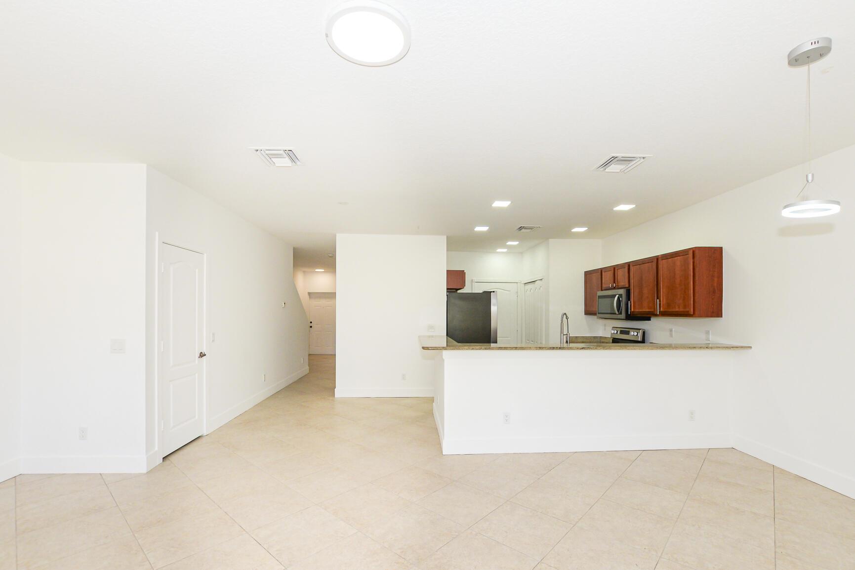2626 Creekside Drive