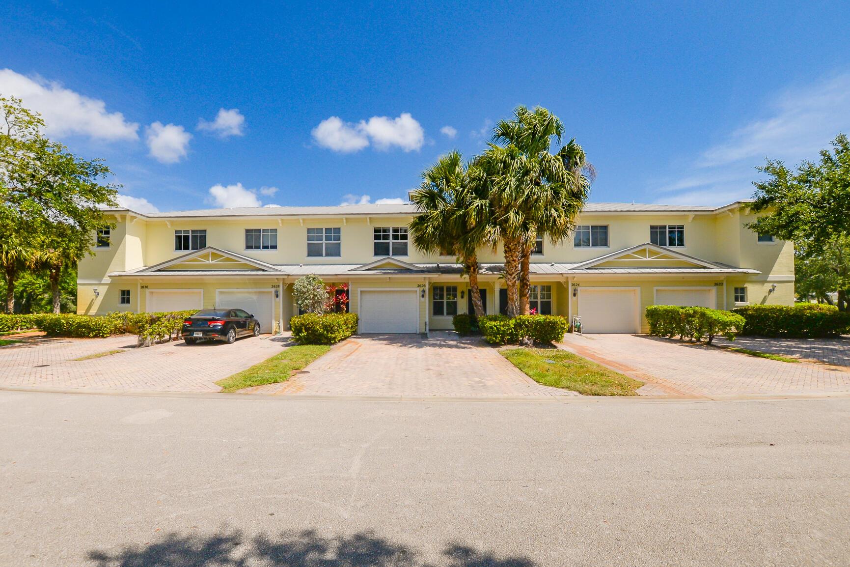 2626 Creekside Drive