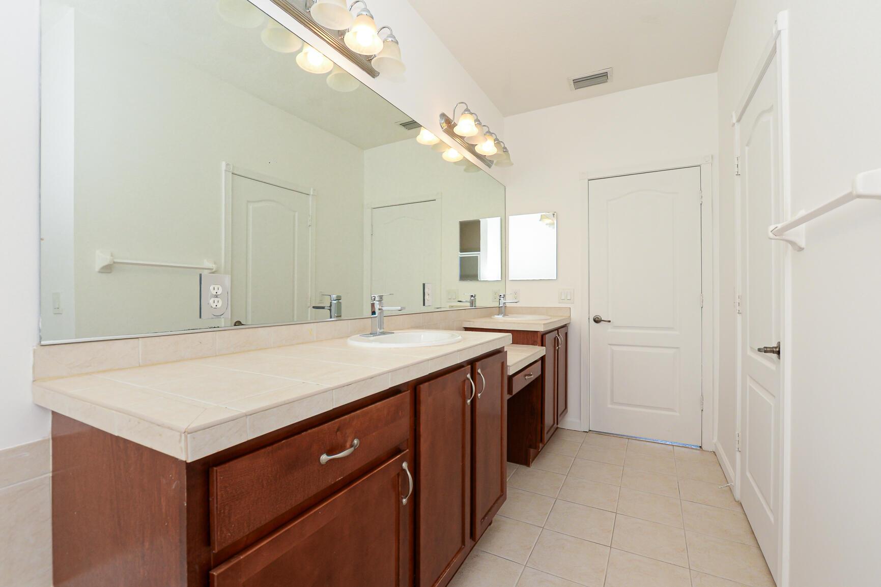 2626 Creekside Drive
