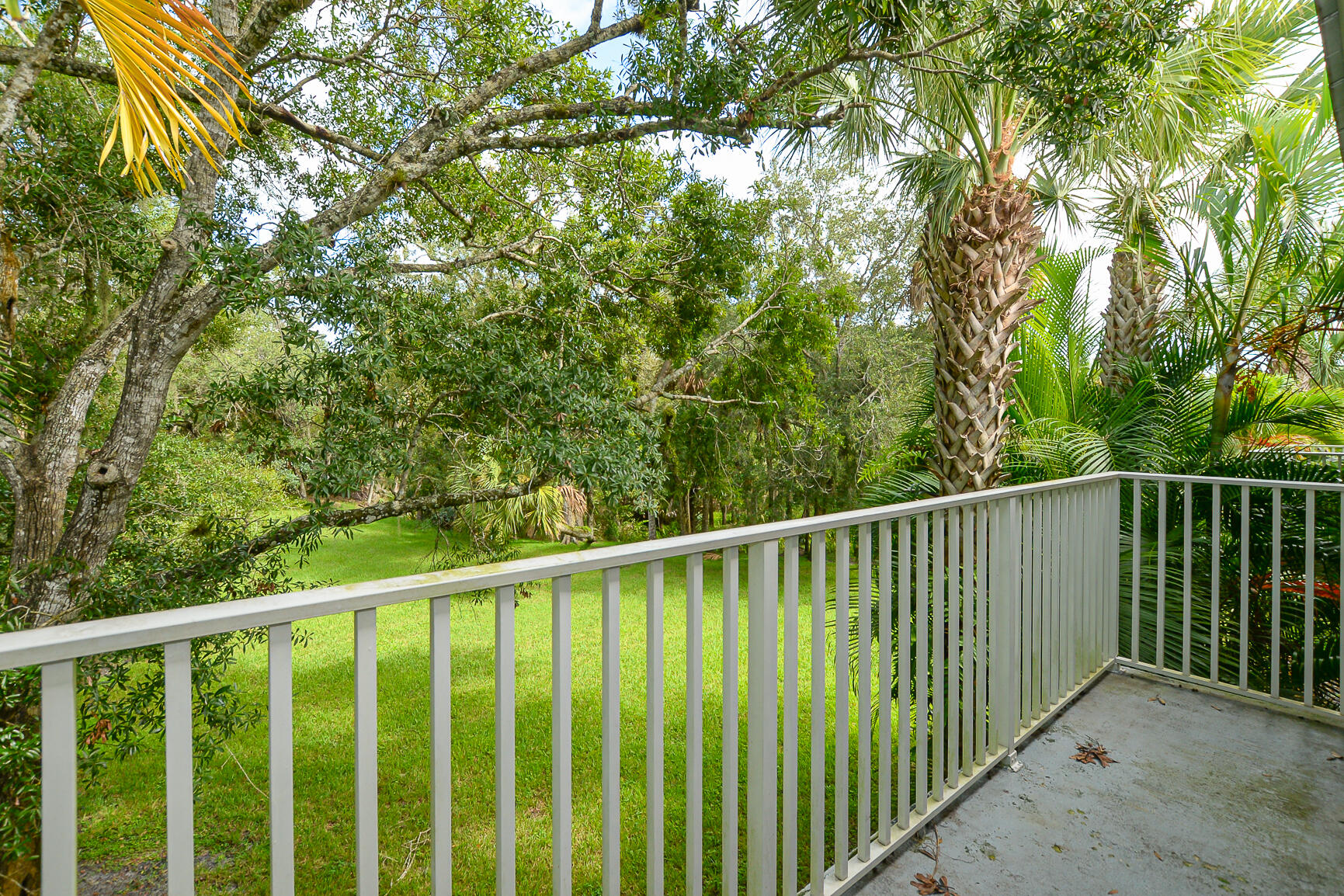 3944 Sabal Way