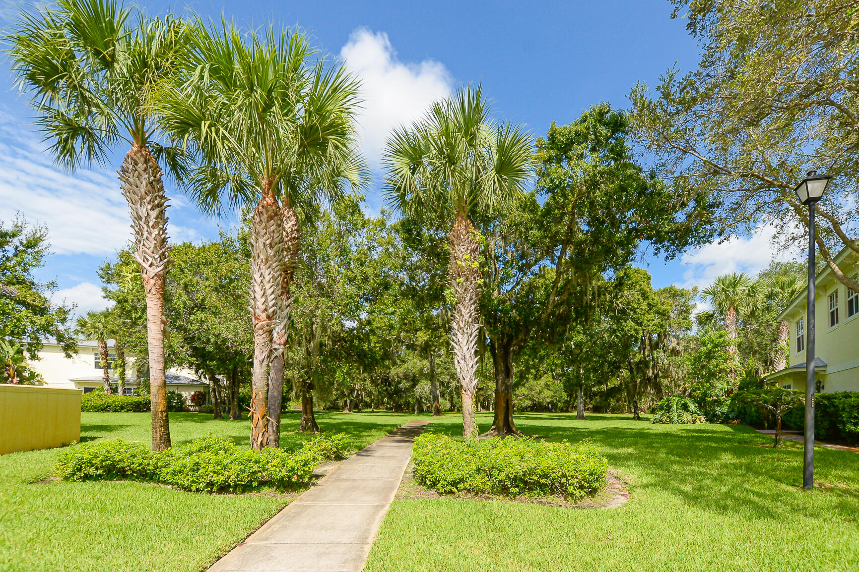 3944 Sabal Way