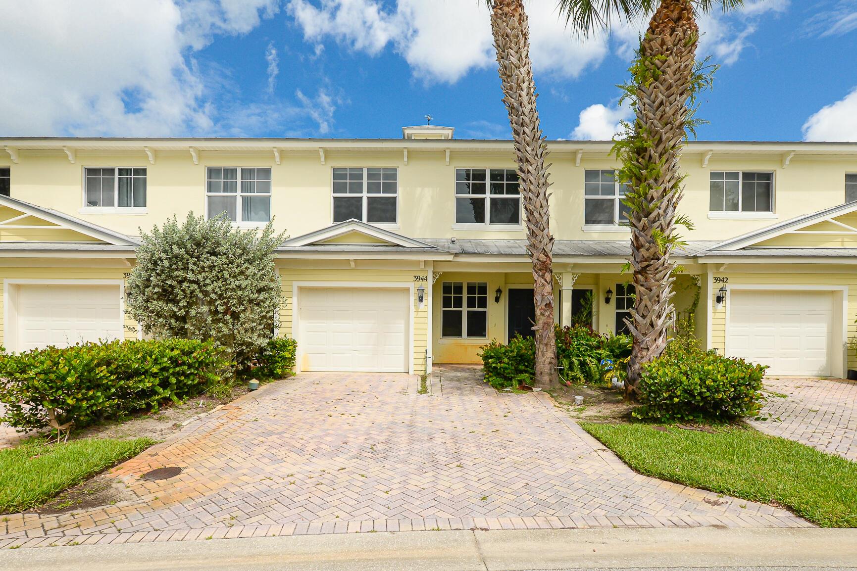 3944 Sabal Way
