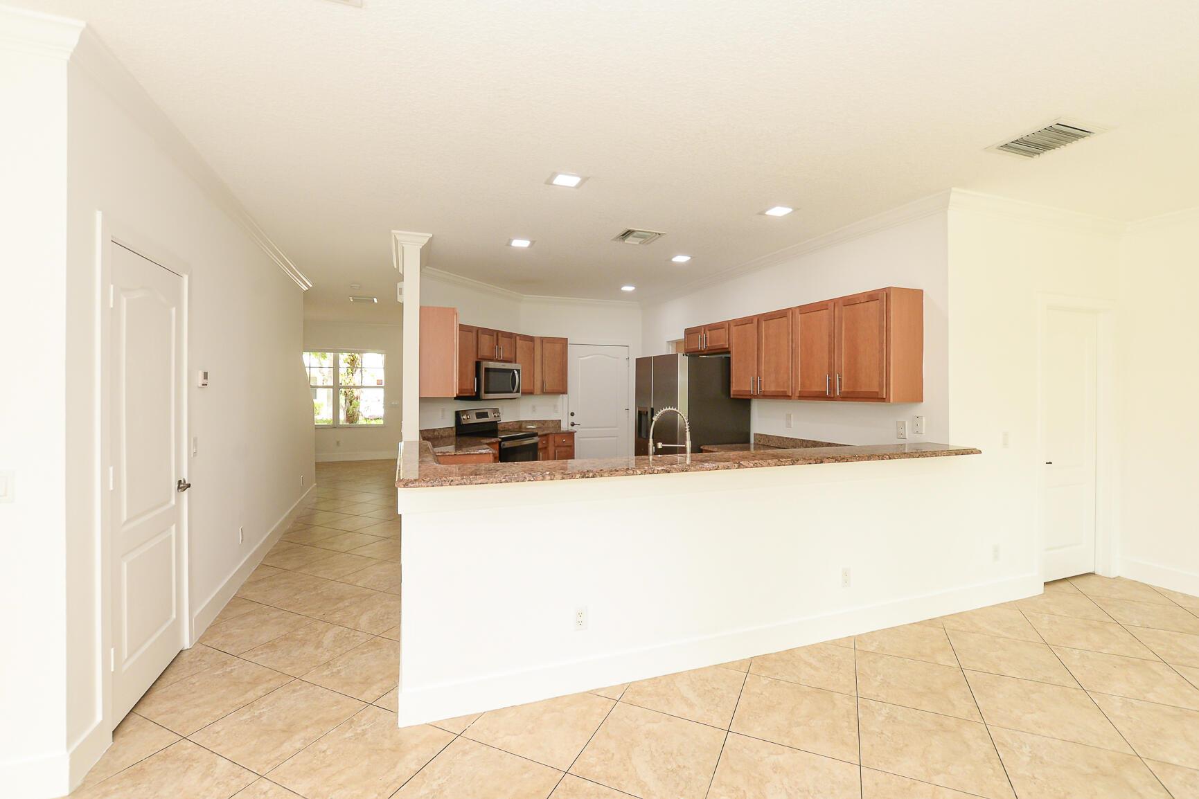 3929 Sabal Way