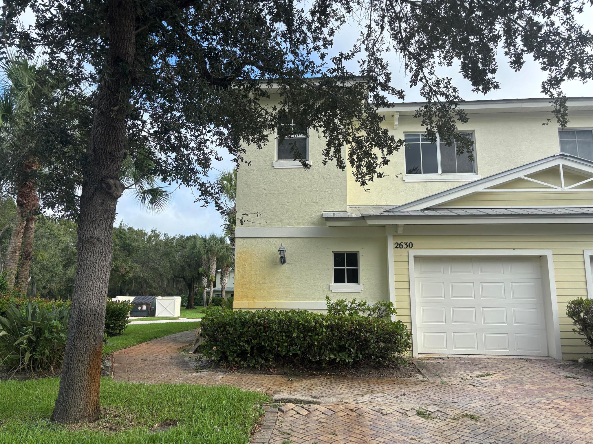 2630 Creekside Drive