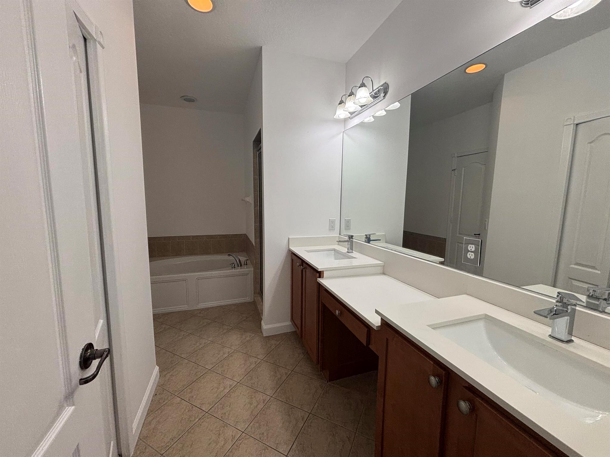 2630 Creekside Drive