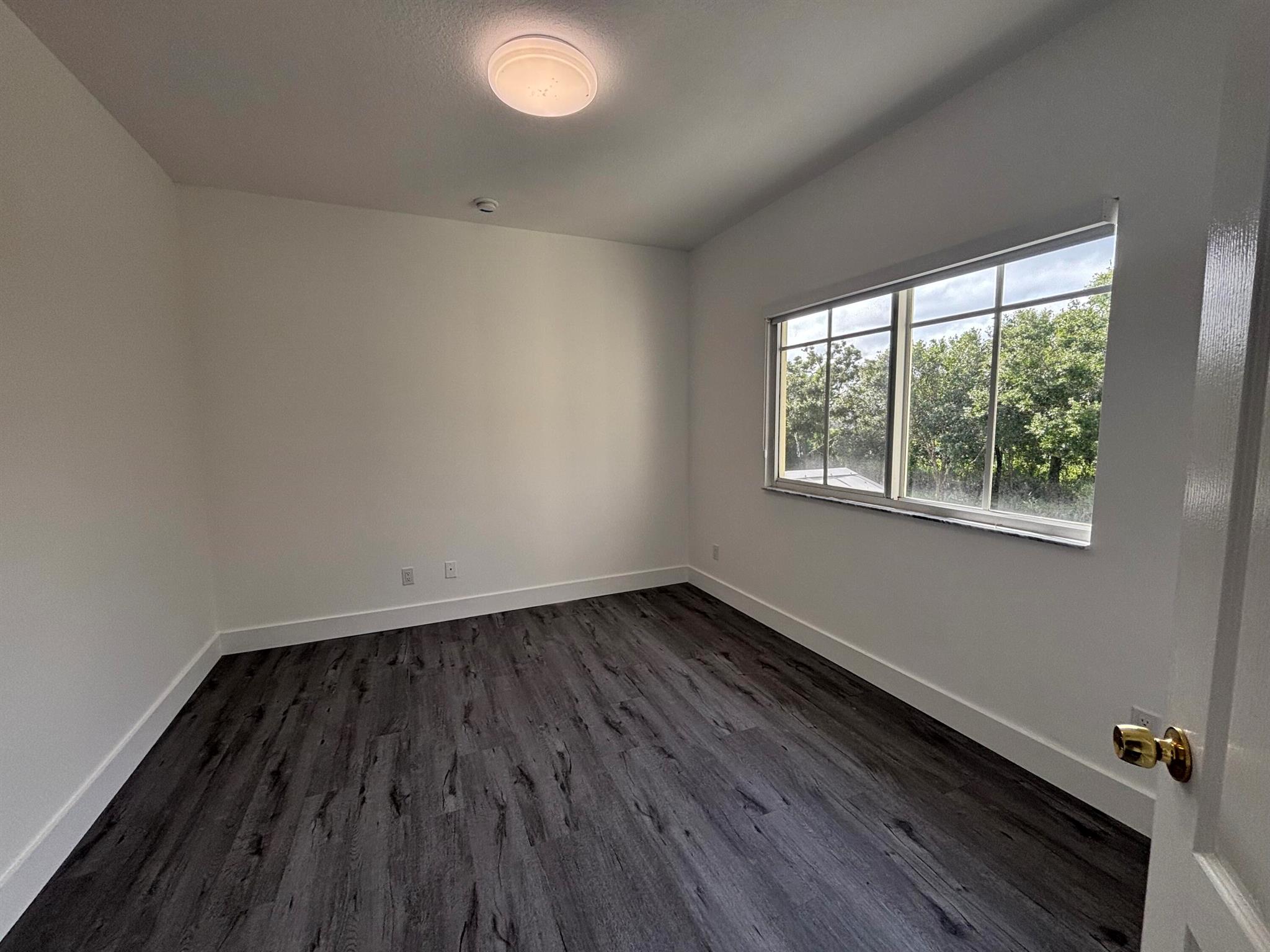 2630 Creekside Drive