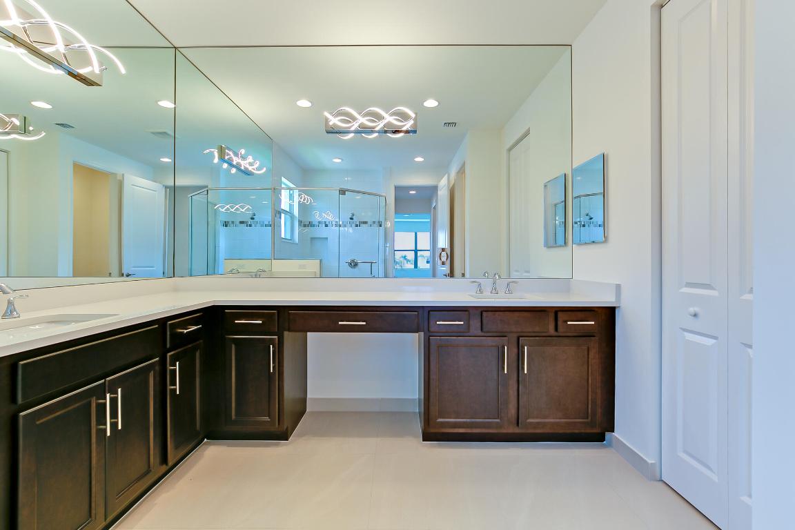 11765 SW Poseidon Way