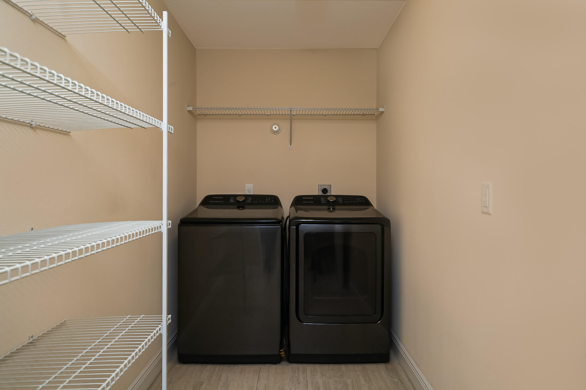 519 SE Sunnybrook Ter Terrace, Port St. Lucie