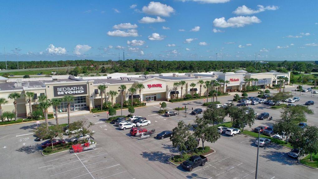 10068 SW Oak Tree Circle, Port St. Lucie