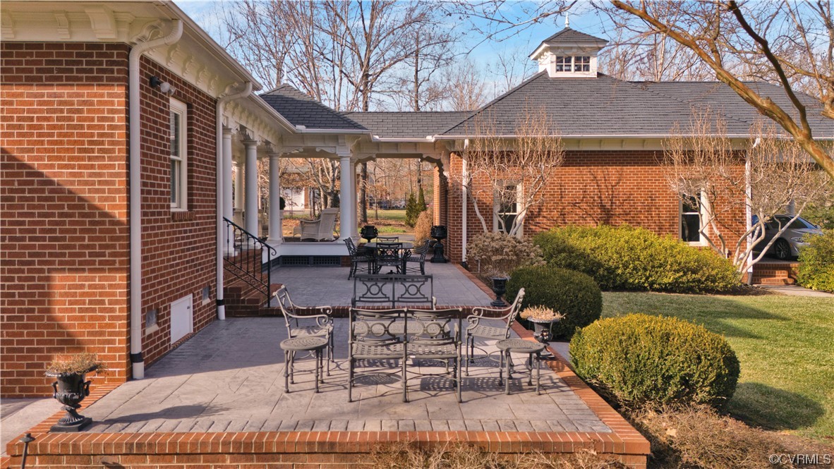3255 Greywalls Ct