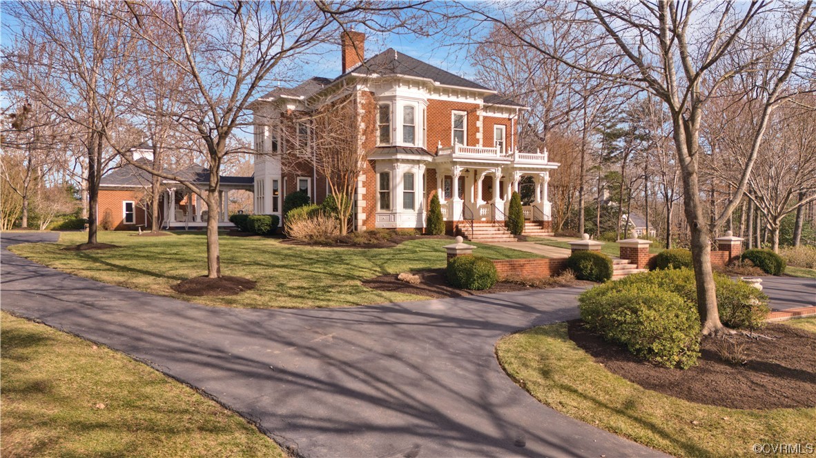 3255 Greywalls Ct