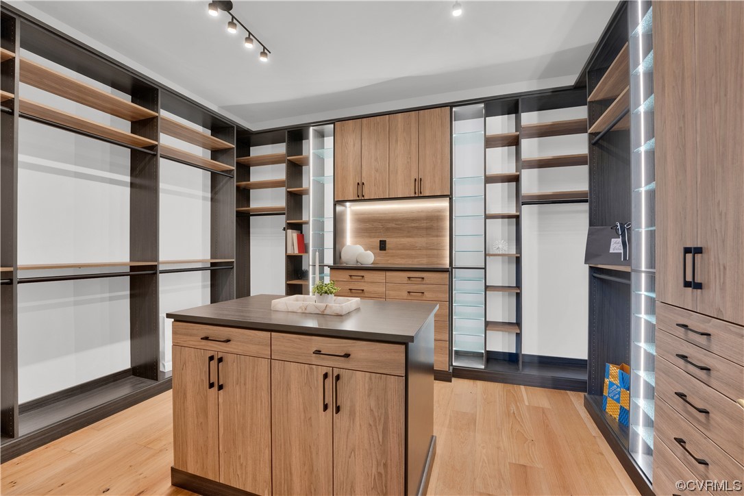 3501 Ormiston Grove Cir