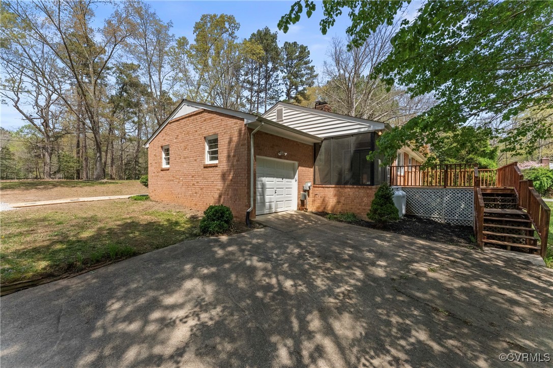 9909 Qualla Rd