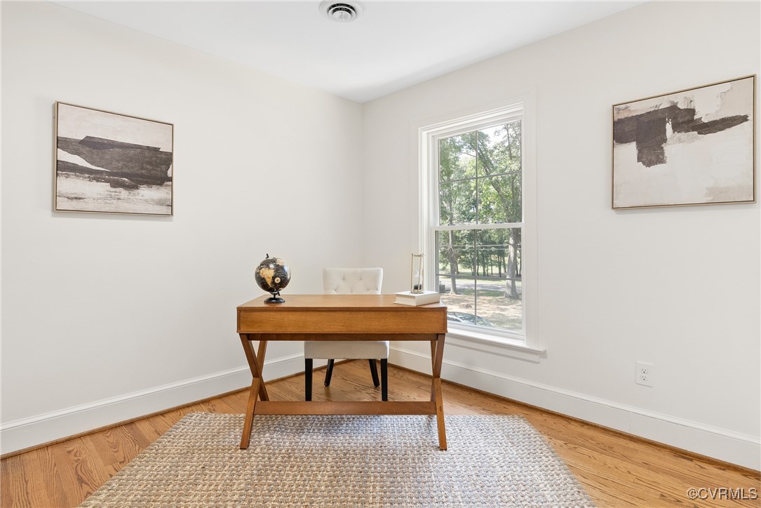 13511 W Salisbury Rd