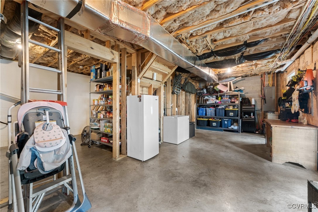 1602 Dillyn Pl